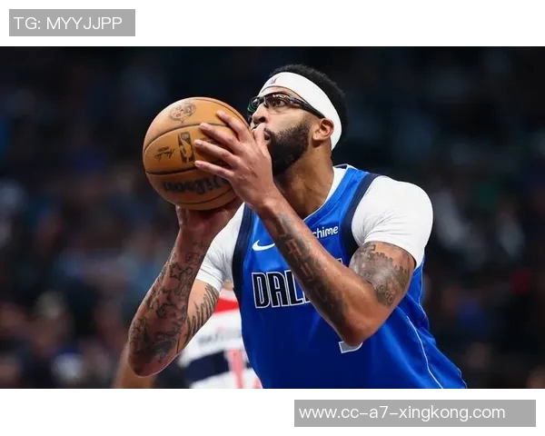 弗拉格状态低迷全场仅得15分6板8助表现不佳令人失望